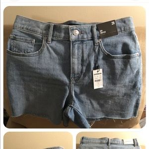 Express MIDI Jean shorts